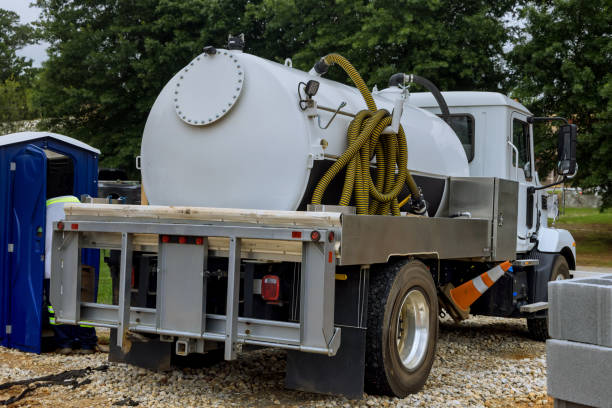 Portable Toilet Options We Offer in Fabens, TX
